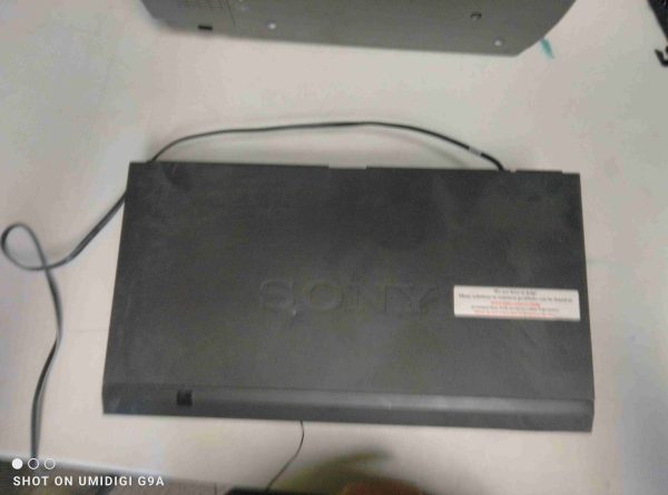Sony SLV-N900 Hi-Fi Stereo VCR - Image 2
